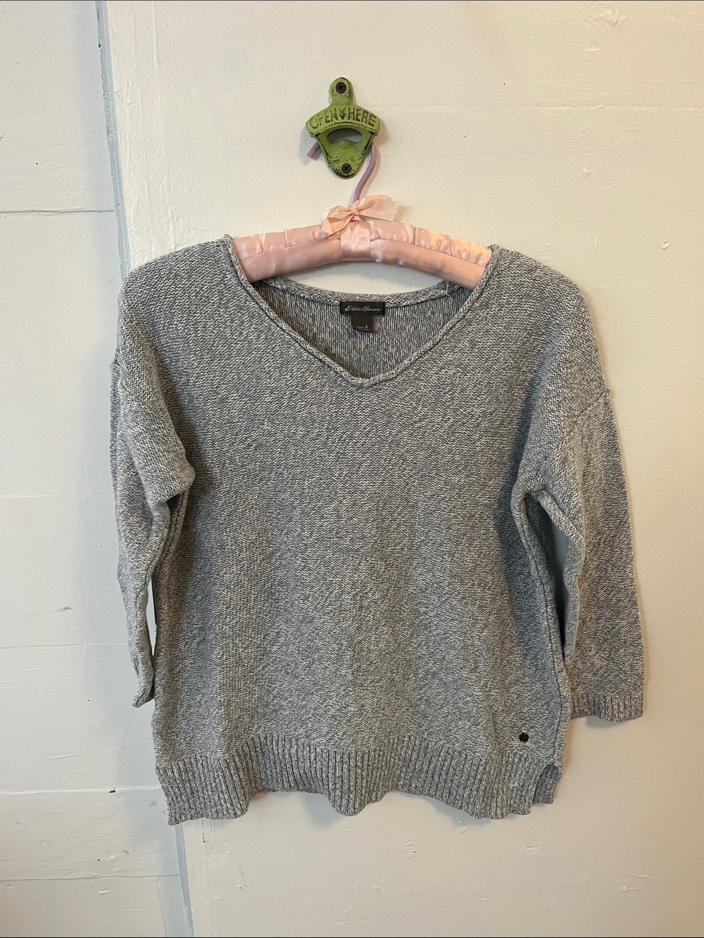 Eddie Bauer Light Blue Gray V-Neck Knit 3/4 Sleeve Sweater